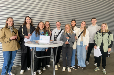 Et af arrangementerne i Klub Thy var blandt andet at se håndbold i Aalborg. Her var billetterne sponseret af Thy-virksomheder.