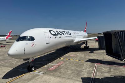 Qantas har lanceret et specialbygget Airbus-fly, der fra oktober næste år forventes at flyve mellem London og Sydney uden mellemlandinger.