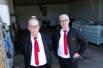 Søren Kaastrup (til venstre) og Leif Christensen har været en stor del af bushistorien i Nordsalling.