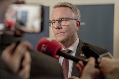 Udlændinge- og integrationsminister Morten Bødskov (S) er chokeret over, hvad myndighederne fandt, da de lavede en stikprøve af landbrugspraktikanters løn.