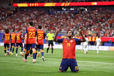 Lamine Yamal var på pletten efter ti minutter i Spaniens nedsabling af Saudi-Arabien.