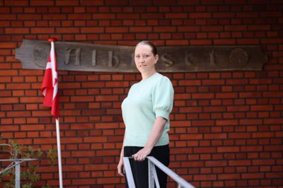 Benedikte Fiskbæk Roed tiltræder lørdag 1. august som leder af Alhuset i Kibæk. Hun afløser Doris Nielsen, der er i 33 år har været leder af kultur- og aktivitetshuset i Kibæk.