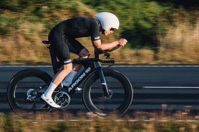 Tidligere olympisk guldvinder Morten Falk Jørgensen har skiftet Guldfireren ud med enkeltstarten i cyklen og stiller til start fredag til DM-ugen i Herning.