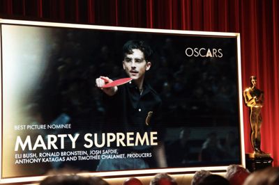A24 er selskabet bag oscarvinderen »The Brutalist« og oscarnominerede film som »Marty Supreme« og »If I Had Legs I'd Kick You« og