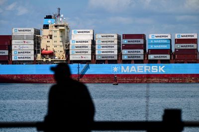Syv Mærsk-skibe med tusindvis af containere blev fanget i Den Persiske Golf, da Iran lukkede Hormuzstrædet for stort set alt trafik som modsvar på angreb fra USA og Israel. Billedet viser et Mærsk-skib i Panamakanalen.