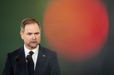 Justitsminister Nicolai Wammen (S) påpeger, at en del af »hybridkrigens natur« er, at modstanderen ikke giver sig til kende.