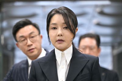Sydkoreas tidligere førstedame Kim Keon-hee sidder i fængsel for bestikkelse.