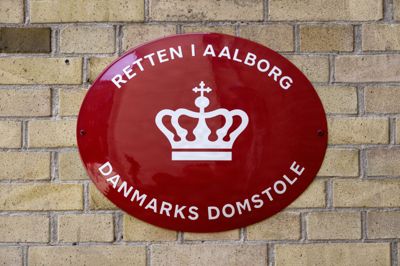 Retten i Aalborg har fredag afsagt dom i en sag om et drabsforsøg i Nørresundby i Nordjylland. Seks mænd i alderen 21 til 33 år er alle blevet straffet med seks års fængsel.