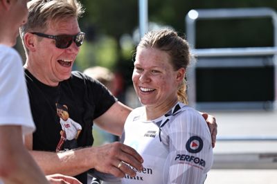 Sif Nikoline Bendix Madsen tog sin første sejr nogensinde på landevejen ved DM-ugen i Herning.