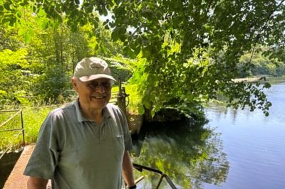 Ib Nielsen - sommerhusejer på Långawten - mener at Allinggård Sø er et stykke uerstattelgt natur, som man ikke bør fjerne.