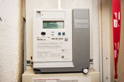 Energinet flytter alle elkunder fra selskaberne Velkommen A/S, Nettopower ApS, Power Fuel A/S og Vedvarende A/S, som er bosiddende i netselskaberne Cerius' og Radius' områder.