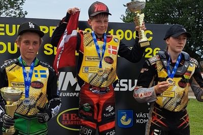13-årige Simon Jul Vindum (i.m.) fra Herning Speedway Klub endte øverst på podiet ved weekendens EM i klassen 190cc i Sverige.