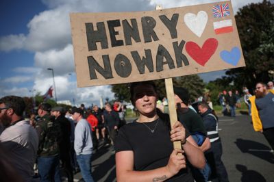 Drabet på Henry Nowak har både resulteret i fredelige demonstrationer og voldelige optøjer i Southampton i foråret.