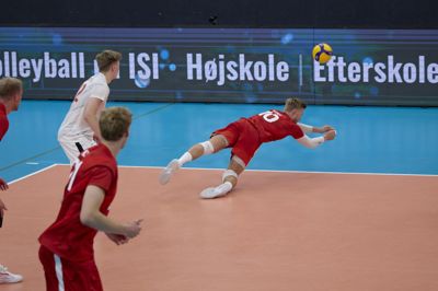 Danmarks volleyballherrer formåede ikke at få skovlen under Finland på udebane.