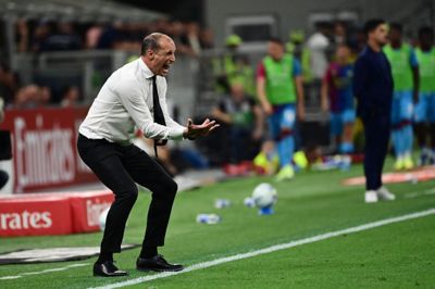 Massimiliano Allegri skal de kommende tre år være træner for Napoli.