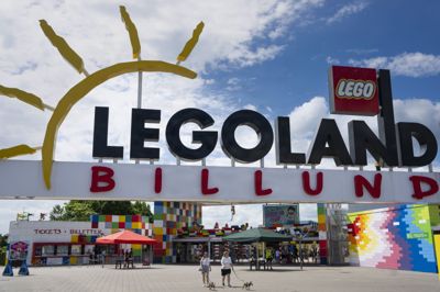 Legoland i Billund er ejet af Merlin Entertainments, som også ejer og driver en række andre forlystelsesparker under Legoland-navnet.