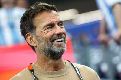 Jürgen Klopp er til VM som ekspert på tysk tv. Her har han sagt, at han er klar til at indlede en dialog om at blive tysk landstræner.
