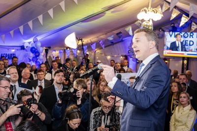 Formanden for Dansk Folkeparti, Morten Messerschmidt, holdt på valgaftenen den 24. marts en tale, hvori han sagde, at han i den kommende valgperiode vil »æde Lars Løkke Rasmussen (M) og hans folk hver eneste dag«.