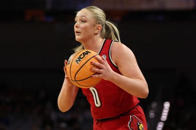I juni blev danske Laura Ziegler den første dansker i WNBA, da hun fik debut med Los Angeles Sparks i ligaen. Nu skifter danskeren USA ud med Frankrig, når hun fra næste sæson tørner ud for franske Charnay Basket Bourgogne Sud.