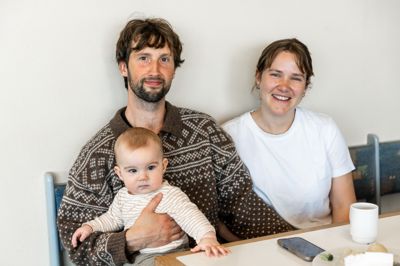 Johannes Elsbo og Guro Solvang havde lige nydt en gang biksemad og fiskefrikadeller, da Sommerpatruljen mødte dem.