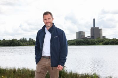 Verdos kontrakt med Ørsted, som driver Herningværket, udløber i 2034. Til den tid skal fjernvarmen til Hernings omkring 33.000 fjernvarmeforbrugere produceres på en anden måde - helst med strøm fra op mod 15 lokale vindmøller, fortæller driftsdirektør fra Verdo Jesper Møller Larsen.