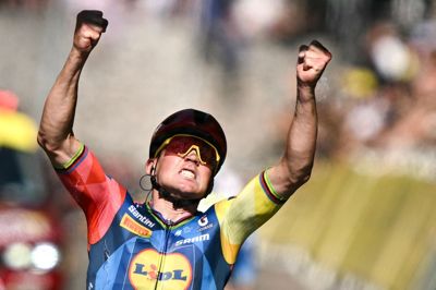 Mads Pedersen var helt suveræn, da 4. etape skulle afgøres i opløbet i Foix.