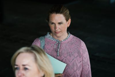 Mette Abildgaard (K) har været formand for Statsrevisorerne siden 2023 - afbrudt af en periode på barselsorlov. Nu giver hun stafetten videre til oktober.