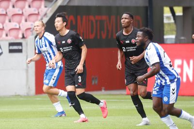 Midtstopperen Ousmane Diao (nummer to fra højre) blev skadet under generalprøven mod OB og misser denne uges sæsonpremiere i Europa League-kvalifikationen og Superligaen.