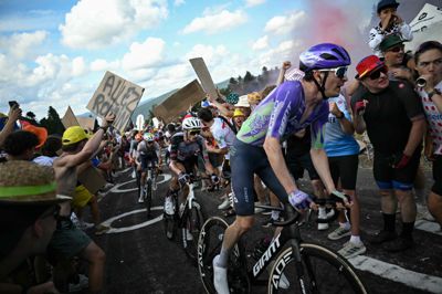 Mauro Schmid var godt kørende på hele fredagens etape i Touren.