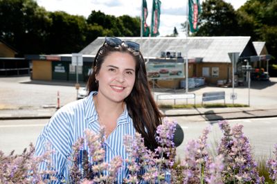 Fra 1. august er Marie Brun Bentsen den nye købmand i Skarrild. Hun har sine idéer til, hvordan salget kan øges i butikken ved rundkørsen.