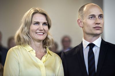 Stephen Kinnock, der har været gift med Helle Thorning-Schmidt siden 1996, er blevet udnævnt til posten som minister for Wales i Andy Burnhams nye regering.