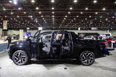 GM har brugt mange penge og ressourcer på at udvikle eldrevne pickup-trucks som denne Chevrolet Silverado, men efterfølgende har selskabet droslet ned for de grønne ambitioner - blandt andet som følge af Trump-regeringens afgiftspolitik.