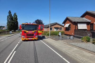 Tirsdag eftermiddag måtte Brand & Redning Midtvest i Videbæk slukke en brand på Bardevej i Vorgod-Barde.