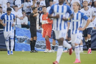 AGF-målmanden Jesper Hansen blev udvist, da Lech Poznan var modstanderen i Champions League-kvalifikationen.