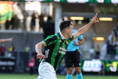 Matteo de Brienne jubler efter at have bragte Gais foran 1-0 mod FCN.
