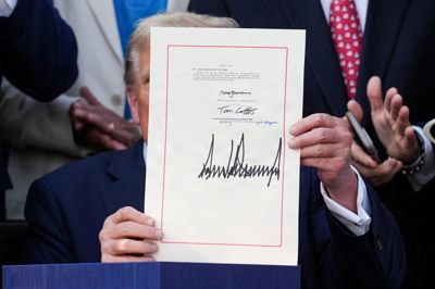 USA's højesteret underkendte i februar den såkaldte straftold på mellem 10 og 50 procent, som Trump-administrationen året forinden havde indført på en række lande.