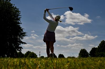 Sofie Kibsgaard fra Herning kommer verden rundt som professionel golfspiller. Dette foto er fra begyndelsen af juli fra Hulencourt Ladies Open i Belgien.