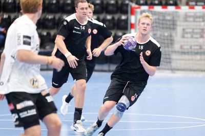 Rasmus Mørup (i.m.), Mikkel Johnsen og de øvrige HCM-spillere skal i eftermiddag op imod Lemvig-Thyborøn i 1. divisionspremieren.