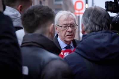 Jim Stjerne Hansen, tidligere generalsekretær for Dansk Boldspil-Union (DBU), ser nye Fifa-planer som en del af en tendens, hvor kommercielle interesser vægtes højere end sportslige.