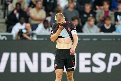 En skuffet Rasmus Nissen Kristensen fik ikke det hjemmebanecomeback, han havde håbet på. Branditten begik straffesparket, der cementerede Besiktas-sejren i Herning.