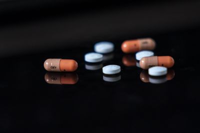 Det stærke syntetiske opioid Cyclorphin er fundet i Danmark. På billede ses andre opioid-præparater, Oxycodone Teva og Reltebon Depot.