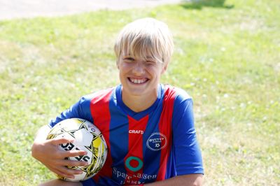 Luca Lyager Krogh, 11 år, U13 spiller, ØVI/TTB, Østervrå: - Fordi jeg ikke skal til andre cups. Klubben tager hertil og det har jeg det fint med. Ramsing Cup er bedst, og derfor vil jeg gerne spille her. Jeg skal spille fire kampe. Jeg håber på at score tre mål.