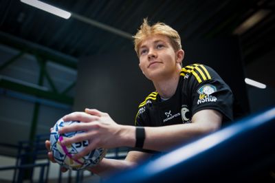 Ciljan Sagosen indledte sin håndboldkarriere i barndomsklubben Charlottenlund i Trondheim, inden han sidste sommer skiftede til Bergen, hvor hans udvikling for alvor har taget fart.