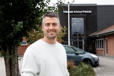 Videbæk Kristne Friskole markerer fredag 21. august både 50-årsjubilæum og at skolen har fået ny skoleleder idet Anders Rasmussen 1. august trådte ind ad døren som skolens tredje leder på 50 år.