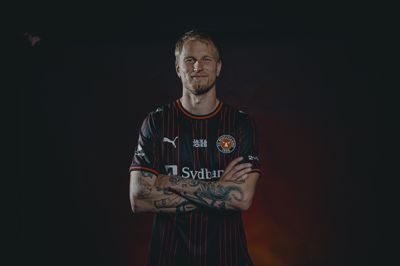 Magnus Jensen er ny ulv i FCM-trøjen, hvor han får nummer 3 på ryggen. Den 29-årige midtstopper har første træningsdag i Ikast på mandag.