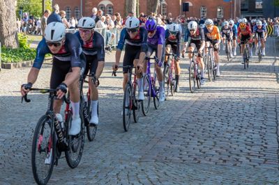 Herning Cykle Klubs eget elitehold, Ceramic Speed, var meget synlig i lørdagens gadeløb. Karl Lindegaard kom på podiet som nummer som holdets bedste mand.