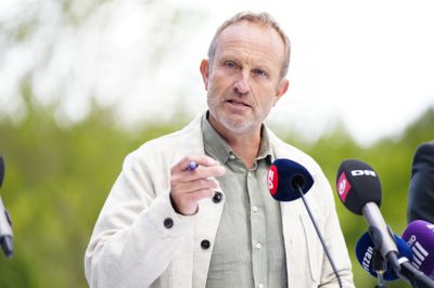 Martin Lidegaard fortæller i forbindelse med tirsdagens pressemøde ved Radikale Venstres sommergruppemøde, at han godt kan se udfordringer i justitsministerens forslag om at sætte fodlænke på personer uden dom.