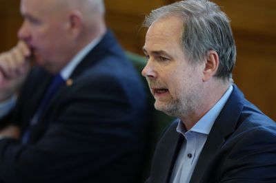 Det er justitsminister Nicolai Wammen (S), der har fremsat lovforslaget efter EU-direktivet, der skal øge incitamentet for at reparere produkter i stedet for at udskifte med det samme.