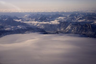 Selskaber har forhåbninger om at kunne bore efter olie på Grønland. Projektet kan dog ikke gennemføres denne vinter, vurderer Grønlands regering.