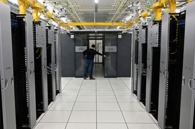 Datacentres store serverlagre producerer en stor mængde overskudsvarme, som ikke udnyttes i fuldt omfang.